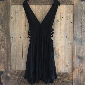 LAST CHANCE 🍭ILLA ILLA deep V neck DRESS 🖤